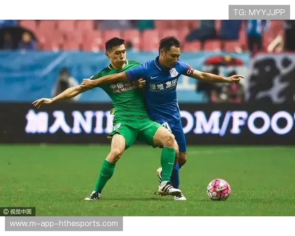 茹子楠右路长驱直入送精妙传中，国安新边路组合显威力